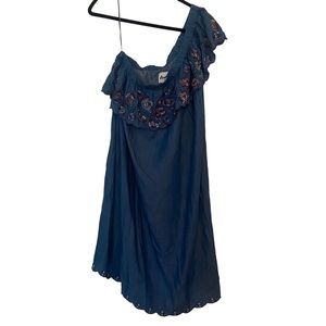 LED Luxe Essentials Denim Maternity Size Large off shoulder